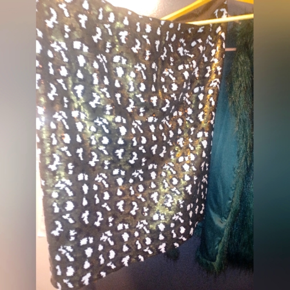 Sequin pencil skirt